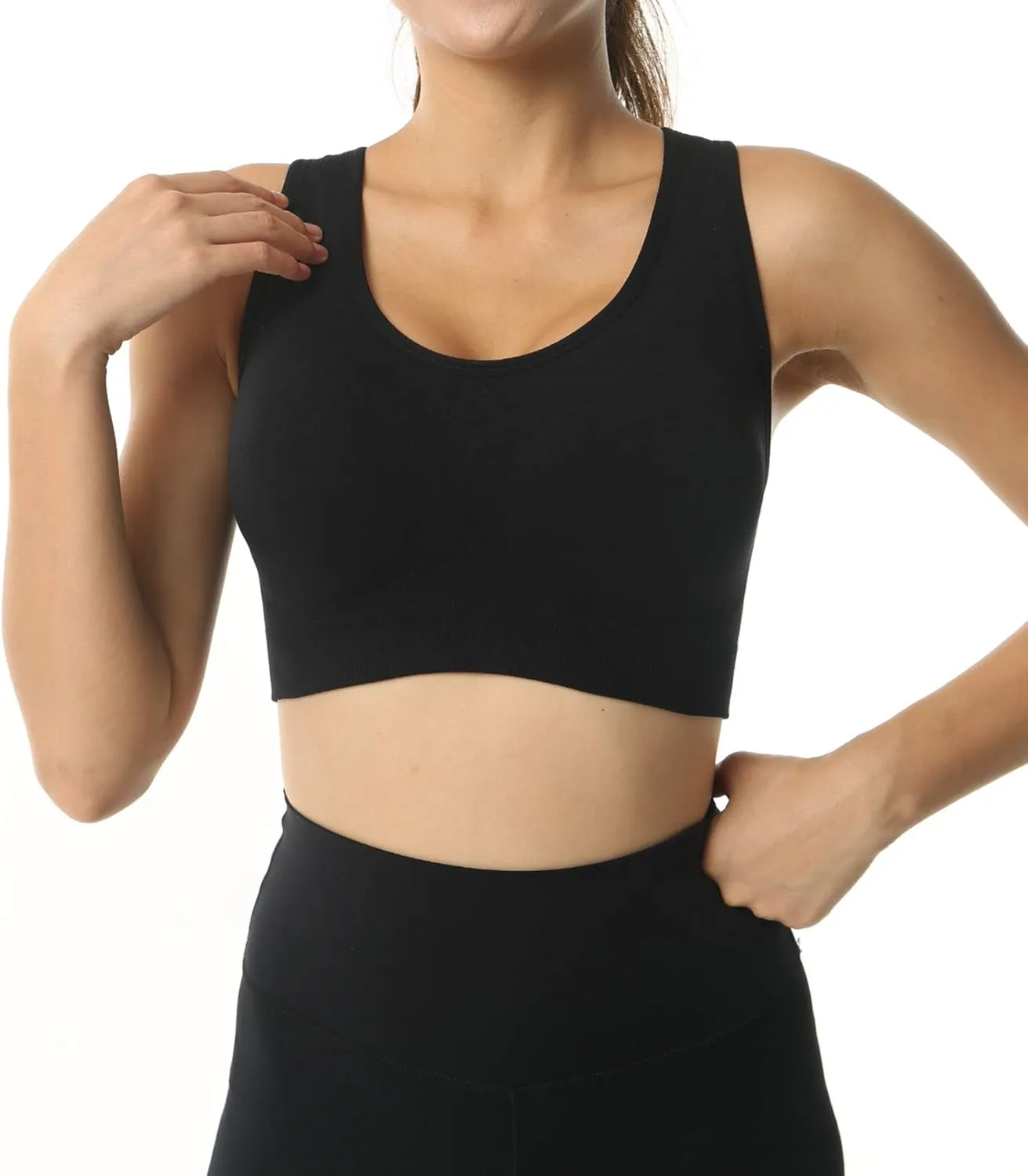 AKAMC Women's Cross Back Sport Bras,Adjustable Straps Padded Criss Cross Cropped Bras for Yoga Workout Fitness