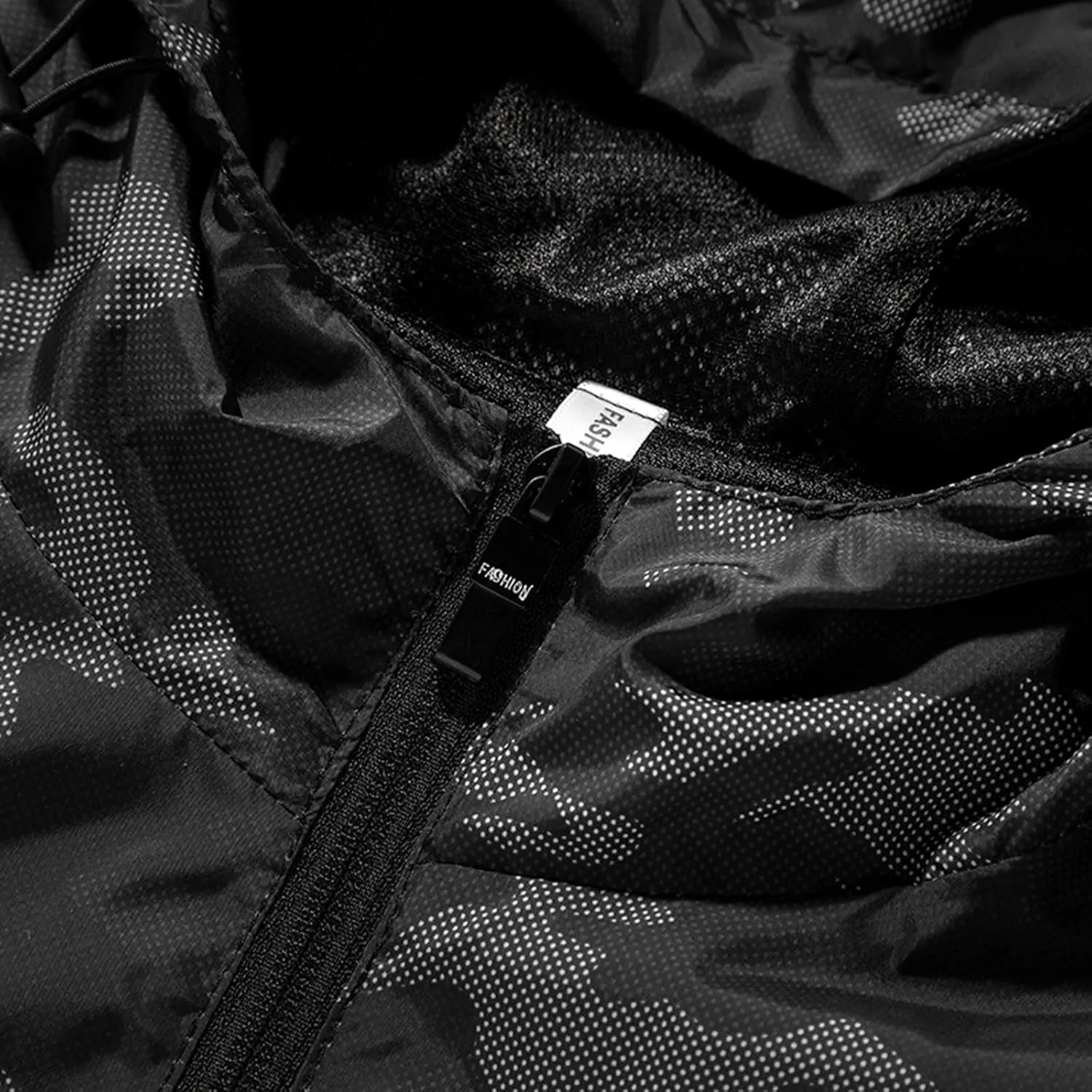 Mens Camo Waterproof Rain Jacket Breathable Lightweight Durable Windbreaker Adjustable Comfortable Outdoor Rain Coat