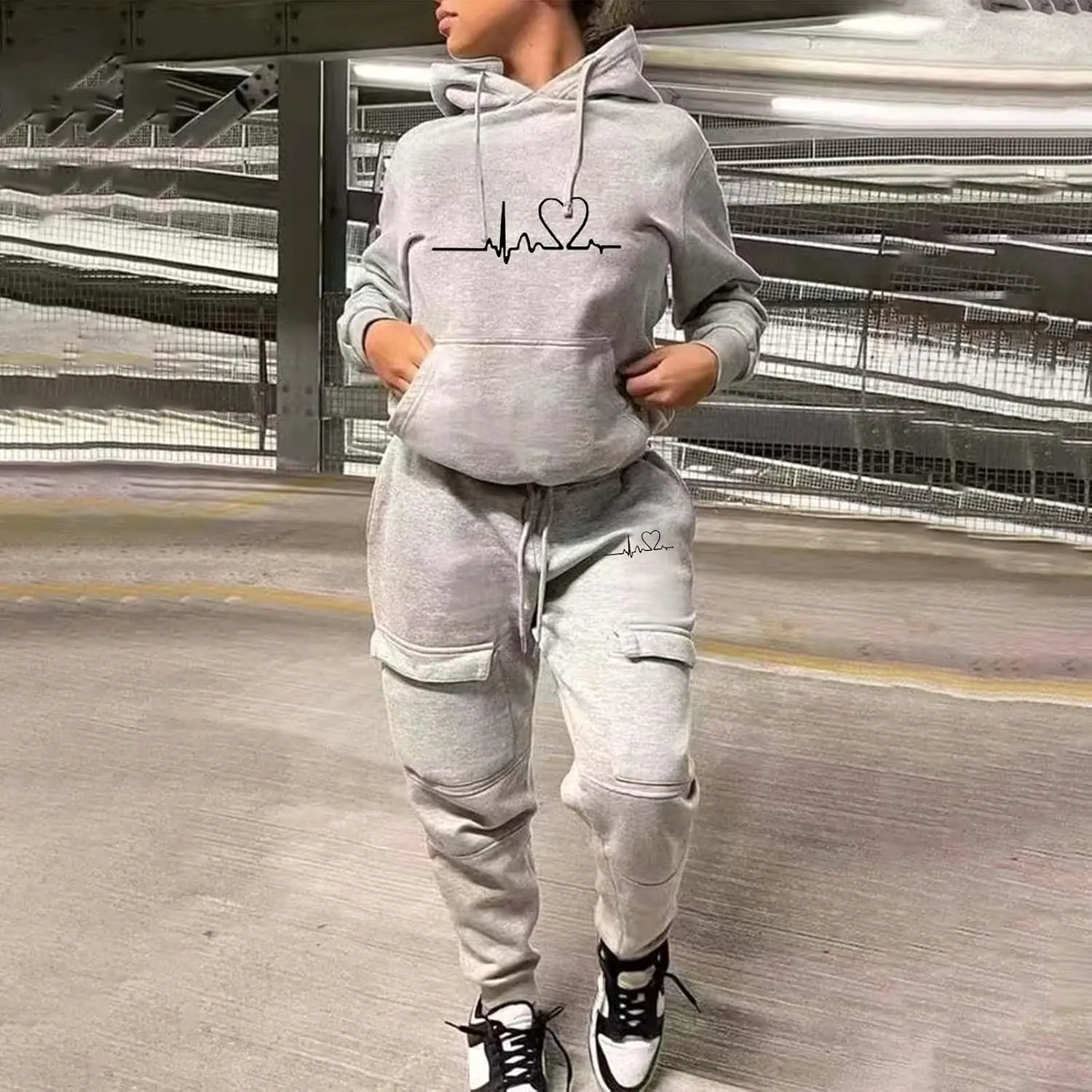 NEW YORK Sweatsuit For Women 2 Piece Outfits Multiple Pockets Jogger Track Suits with Joggers Sweatpants Hooded Tracksuit Set