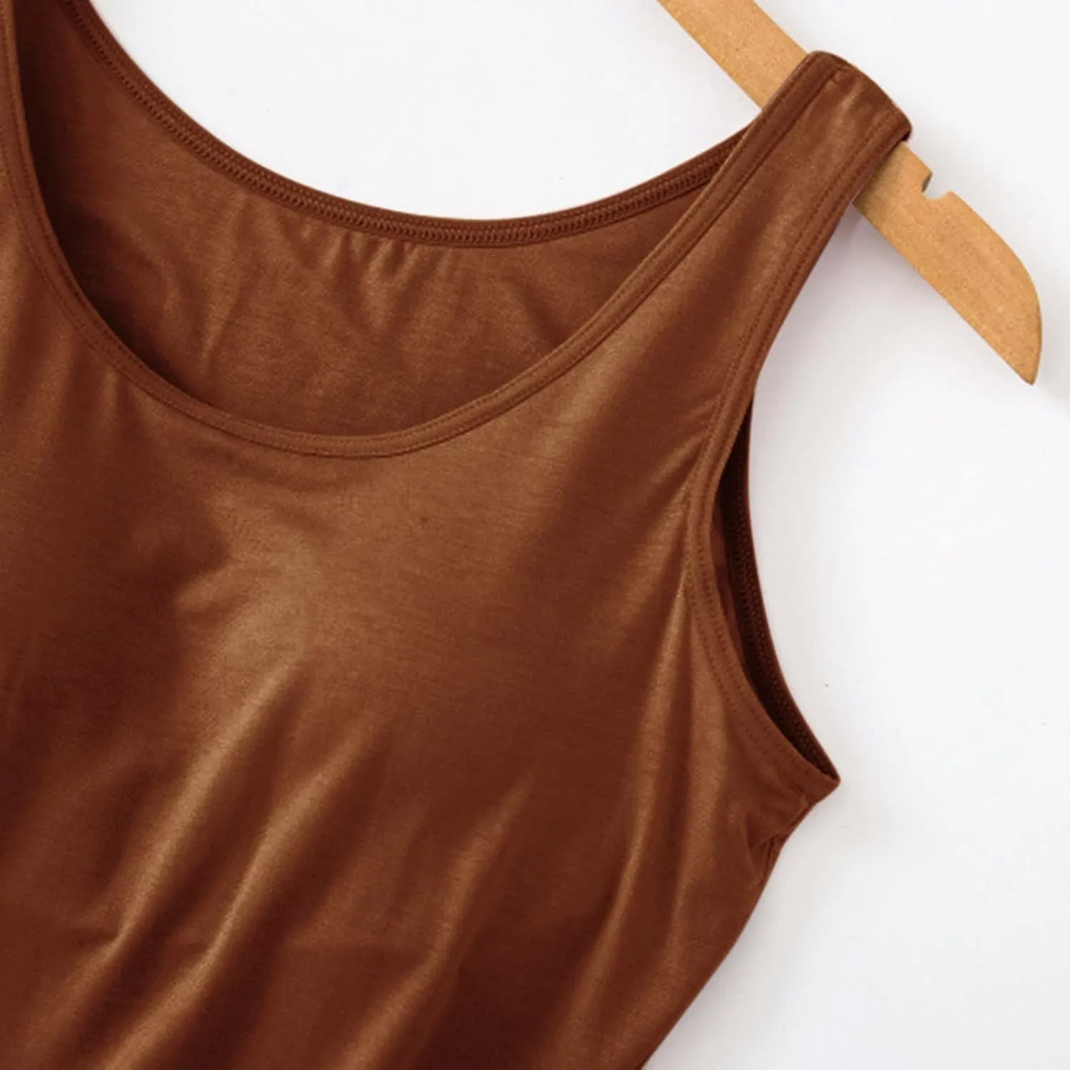 Tank Top with Built in Bra for Women Summer Casual Camisoles Basic Shirts Racerback Workout Fitted Tanks Cami Tops
